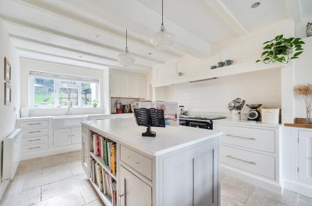 1420339-11-699df0...