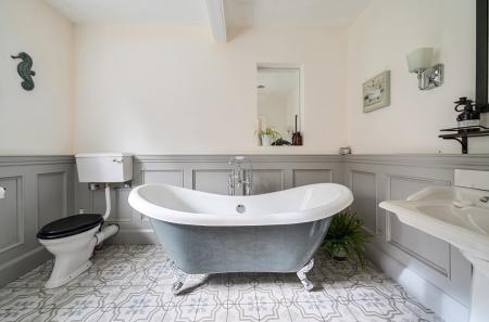 1420339-28-699df2...