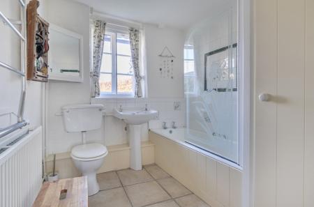 1430387-2-69bb01d...