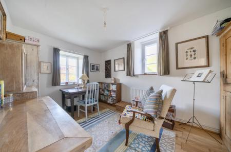 1430387-1-69bb01c...