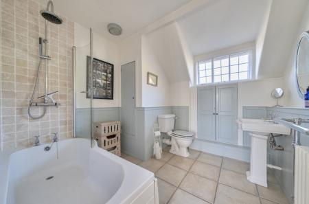 1430387-17-69bb03...