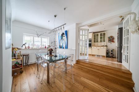 1416868-14-6998b3...