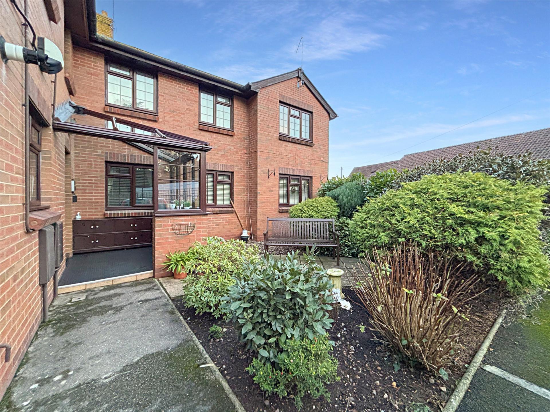 property-img