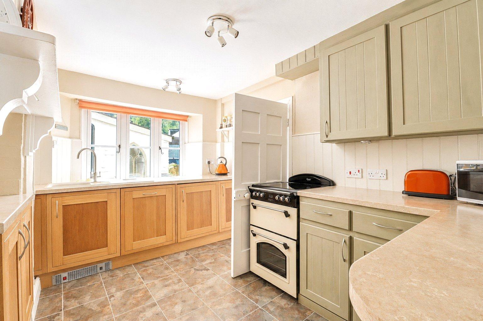 property-img