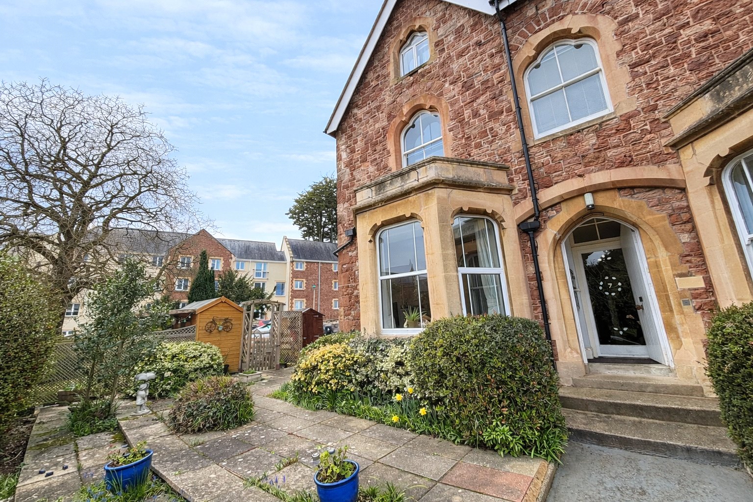 property-img