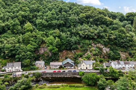 1330551-5-688a604...