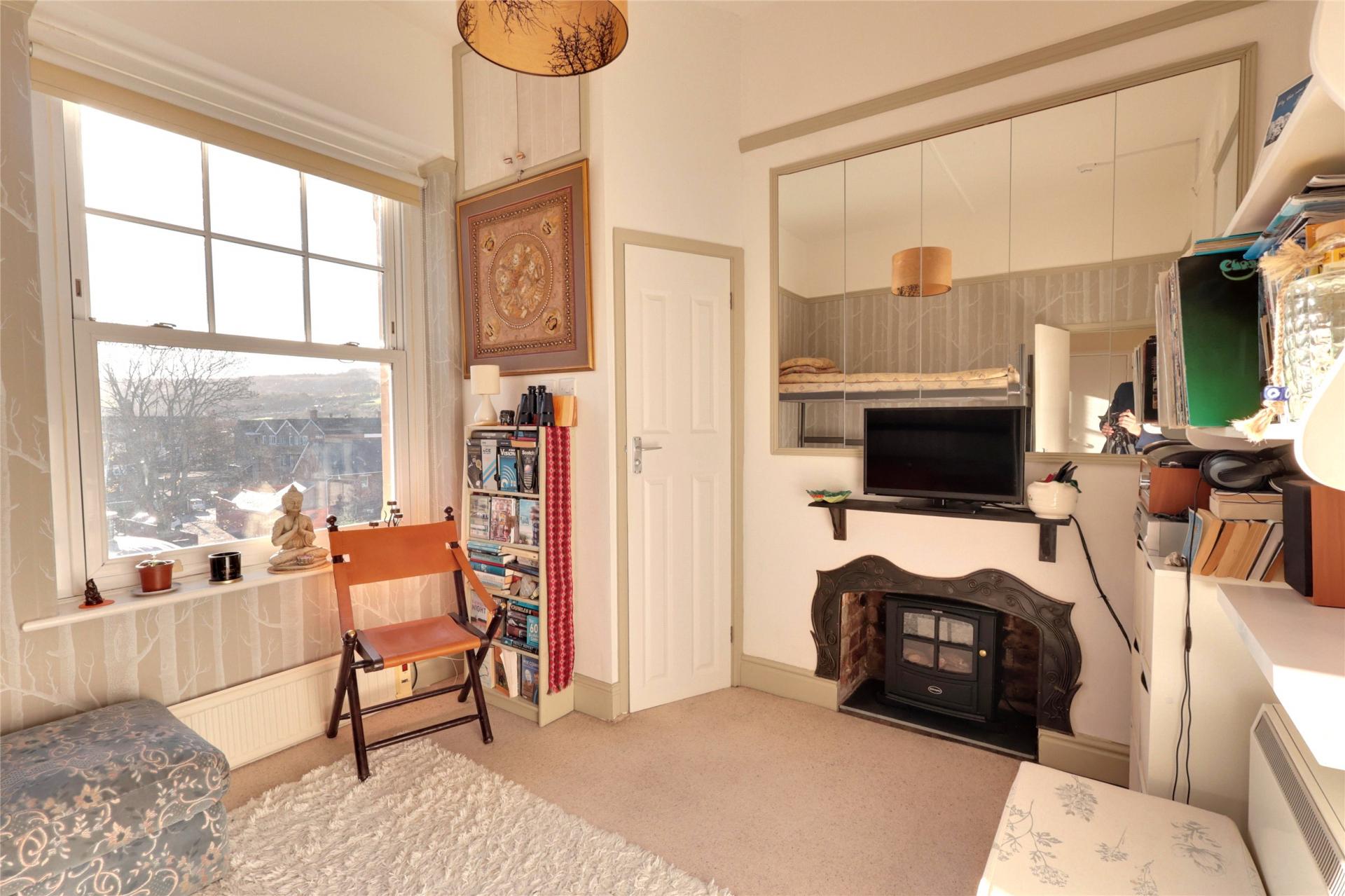 property-img
