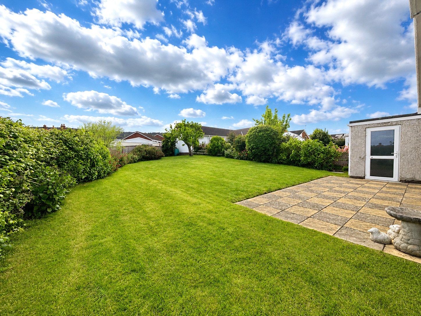 property-img