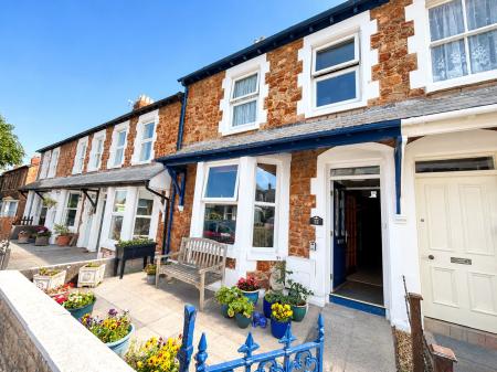 Summerland Avenue, Minehead, Somerset, TA24 - Webbers