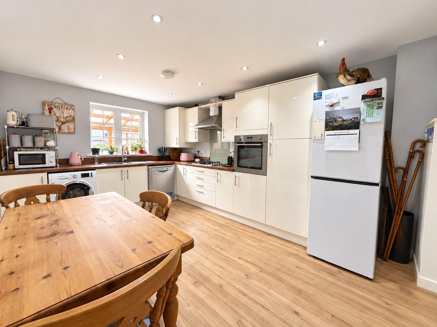 property-img