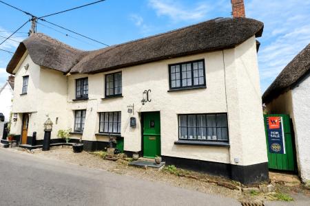 Bishops Nympton, South Molton, Devon, EX36 - Webbers