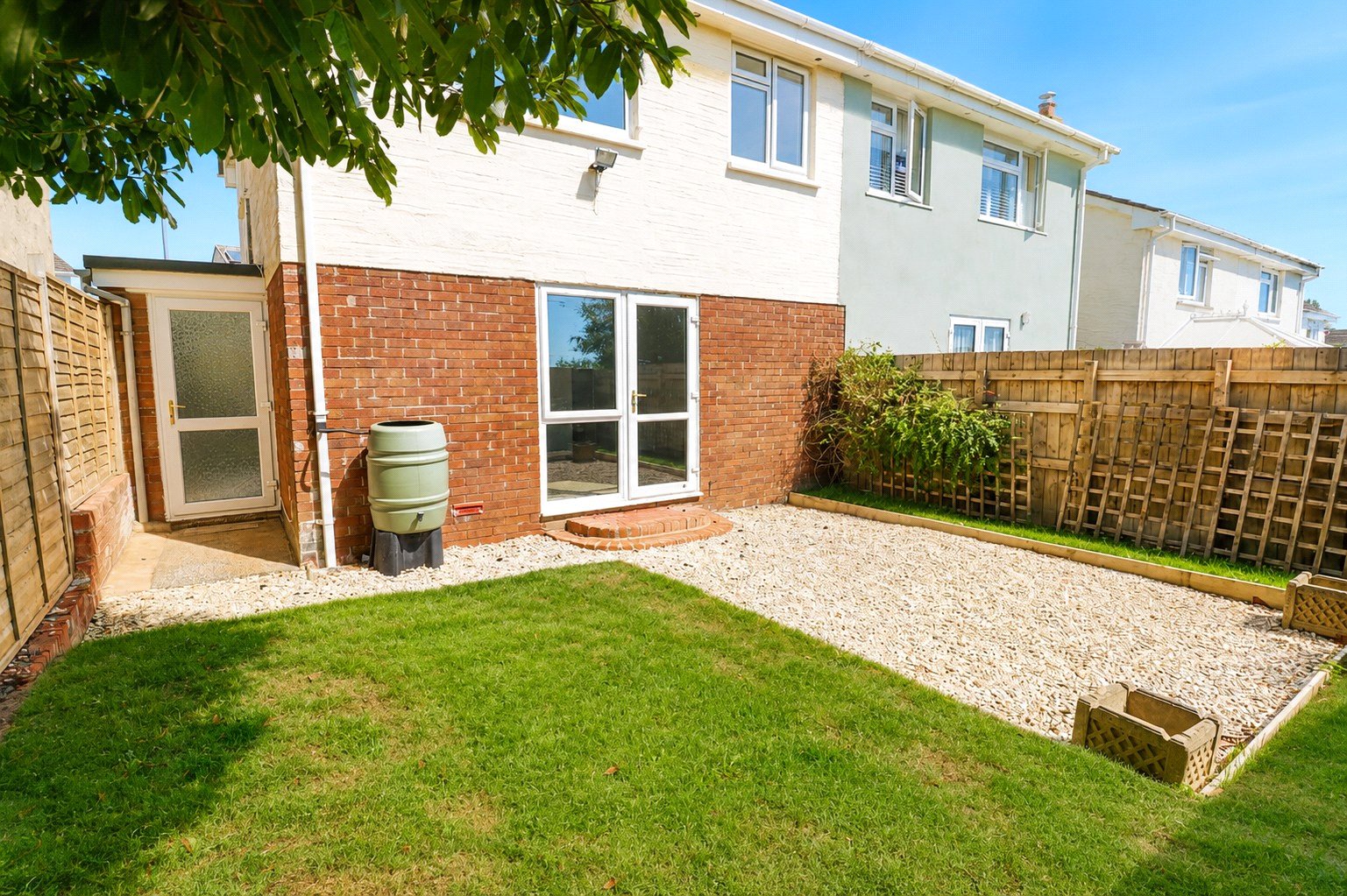 property-img