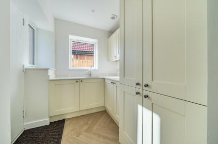 1431033-11-69c3ba...