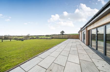 1431033-4-69c3b82...