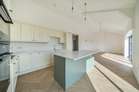 1431033-9-69c3ba3...