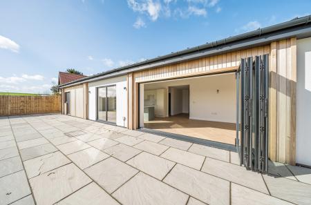 1431033-6-69c3b85...