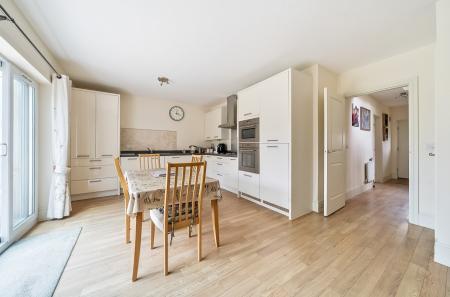 1315796-15-6863f3...