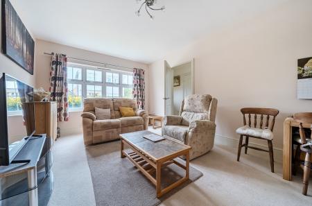 1315796-12-6863f2...