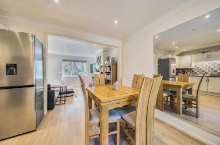 1318066-13-6866c9...