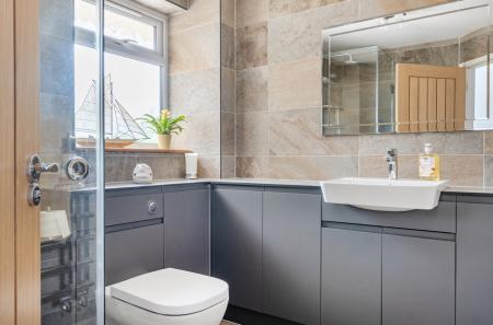 1333382-20-689504...