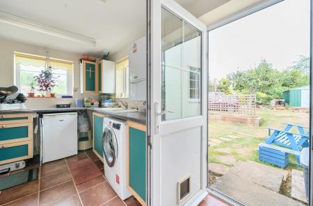 1334511-28-68a2eb...