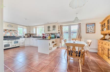 1334511-26-68a2eb...