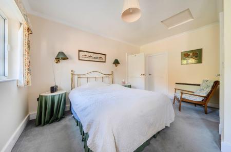 1361878-12-68e80d...