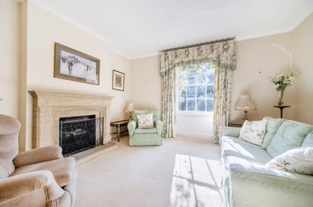 1361878-6-68e80d6...