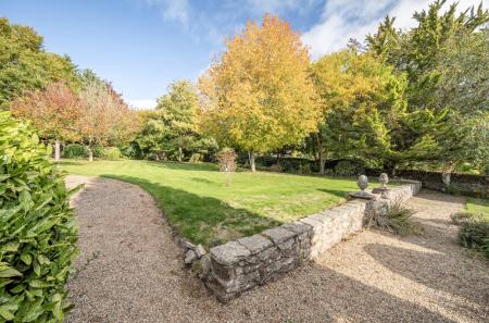 1361878-19-68e80e...