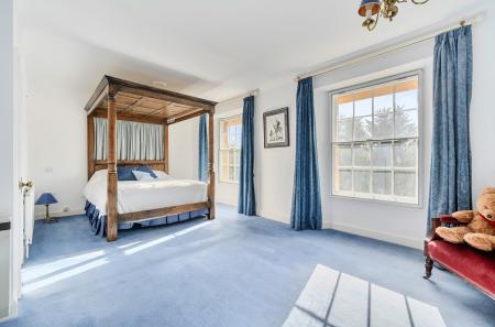 1361878-9-68e80db...