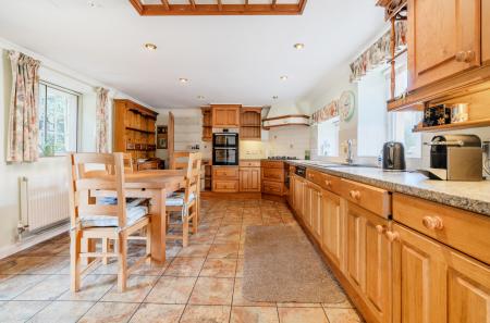 1361878-7-68e80d8...