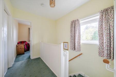 1372572-16-6900cf...