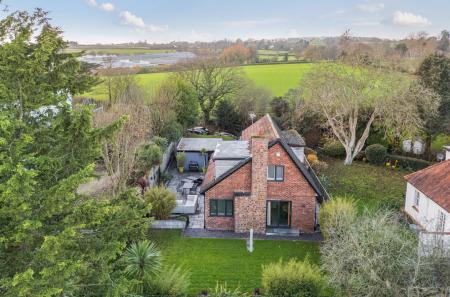 1383535-6-69398d8...