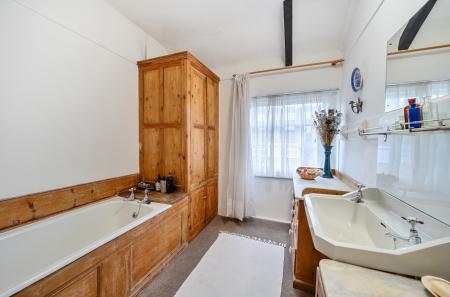 1383583-22-6936da...