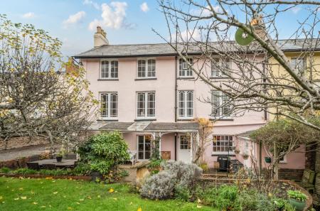 1383583-8-6936d8b...