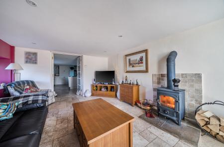 1386146-20-695d18...