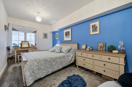 1408115-21-6984d1...