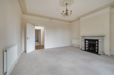 1400750-21-698601...