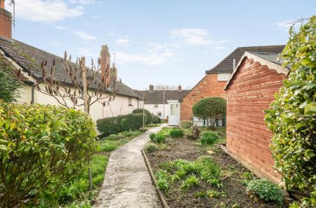 1408690-1-6986079...