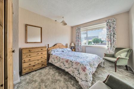 1416072-17-699328...