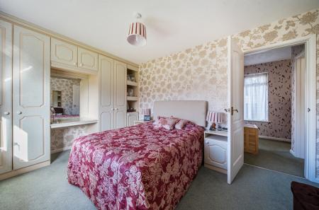 1416072-16-699328...