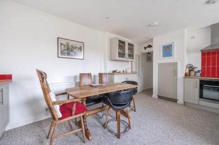 1416552-2-69973d9...