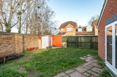 1420528-4-69a5e82...