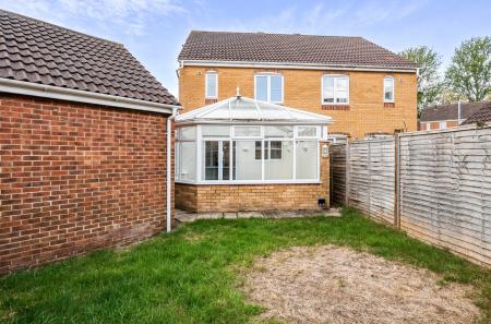 1438797-1-69dd32e...