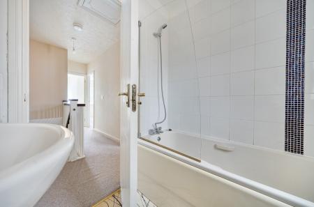 1438797-15-69dd34...