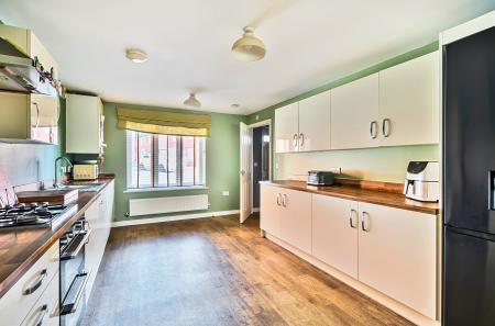 1420594-22-69a183...