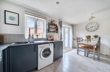 1405366-7-697ce4b...