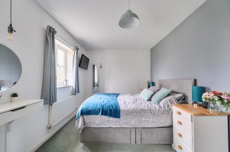 1405366-11-697ce5...