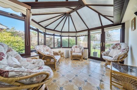 1416072-7-699326c...