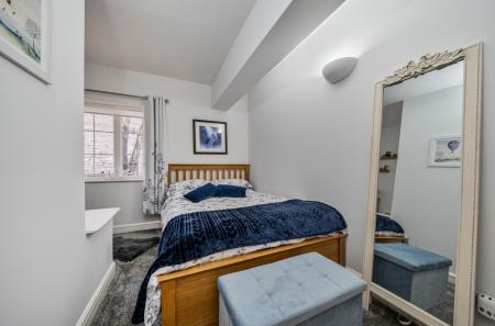 1408115-14-6984d0...